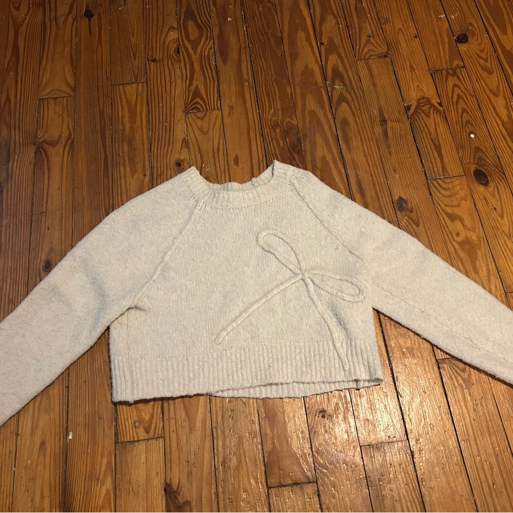 American Eagle Outfitters Cream Sweater with Bow Accent